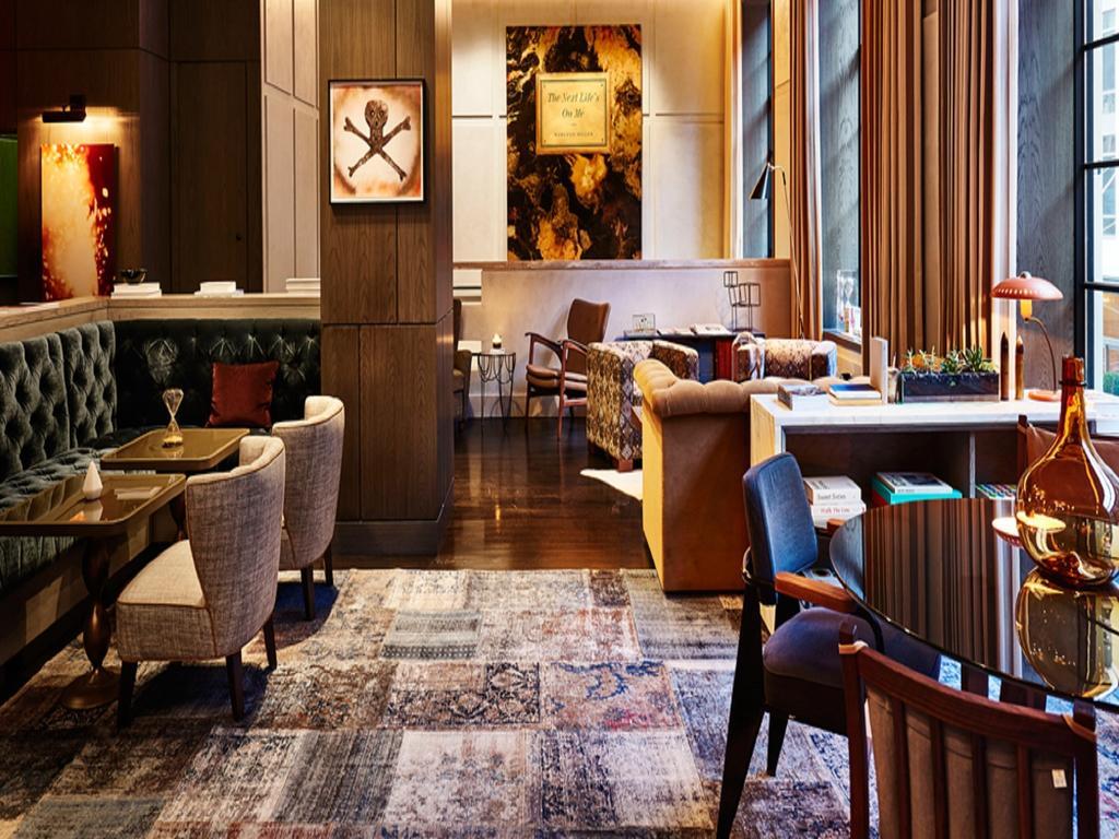 โรงแรมซิกซ์ตี้ โซโห นิวยอร์ก ภายนอก รูปภาพ The bar at the London Edition